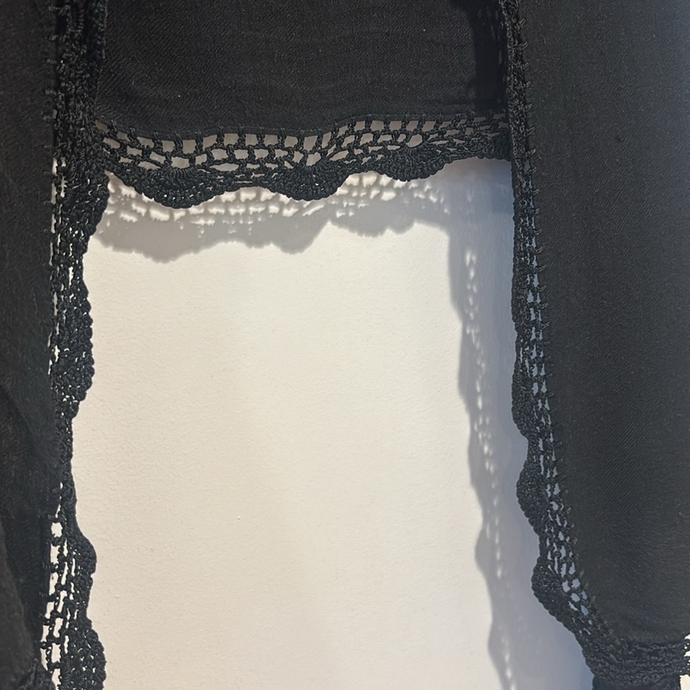 New betsy Johnson shawl wrap scarf ￼ - Picture 3 of 3